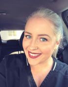 Selvsikker MILF med glød 🔥