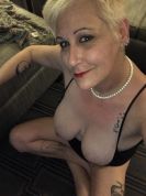 Mature, watched… and wickedly bold 🔥